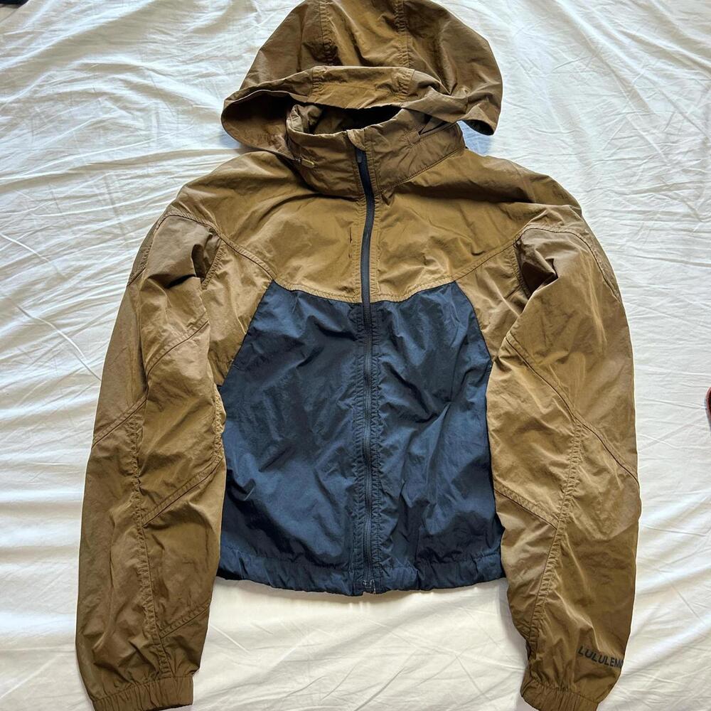 Lululemon Evergreen Cropped Full Zip Hoodie